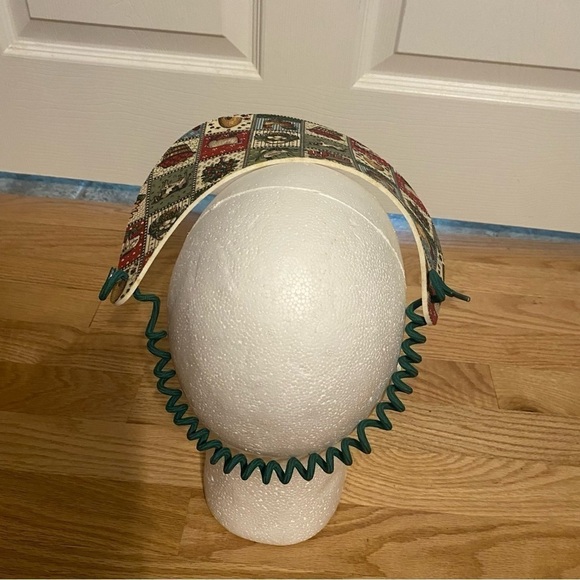 Vintage Chicken Gardening Visor Farming Honey Bee Cow Apples Sheep Barn - Picture 4 of 6